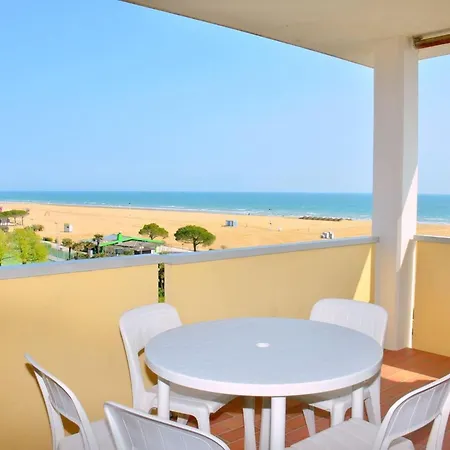 Cozy Two-bedroom In A Seafront Building * Bibione