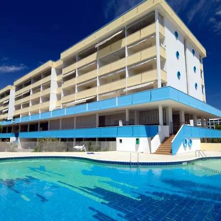 Апартаменти Cozy Two-bedroom In A Seafront Building Бібіоне